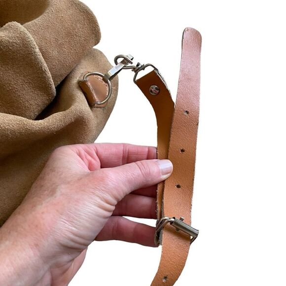 EUC Handmade Mexican Leather and Suede Knapsack - Picture 4 of 10